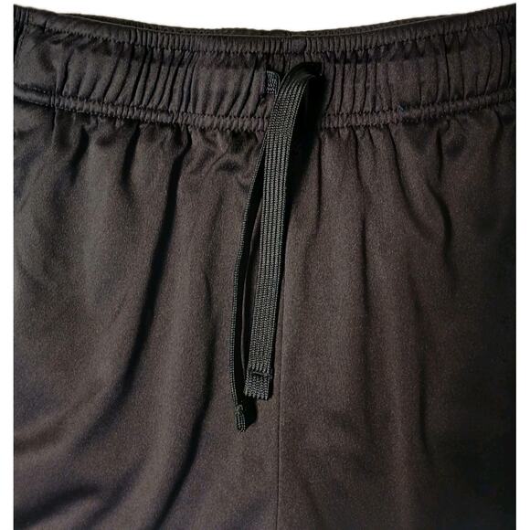 Athletic Works DriWorks Long Shorts Youth Sz XXL 18 Black Sleek Flowy Boxy Baggy - Picture 3 of 13